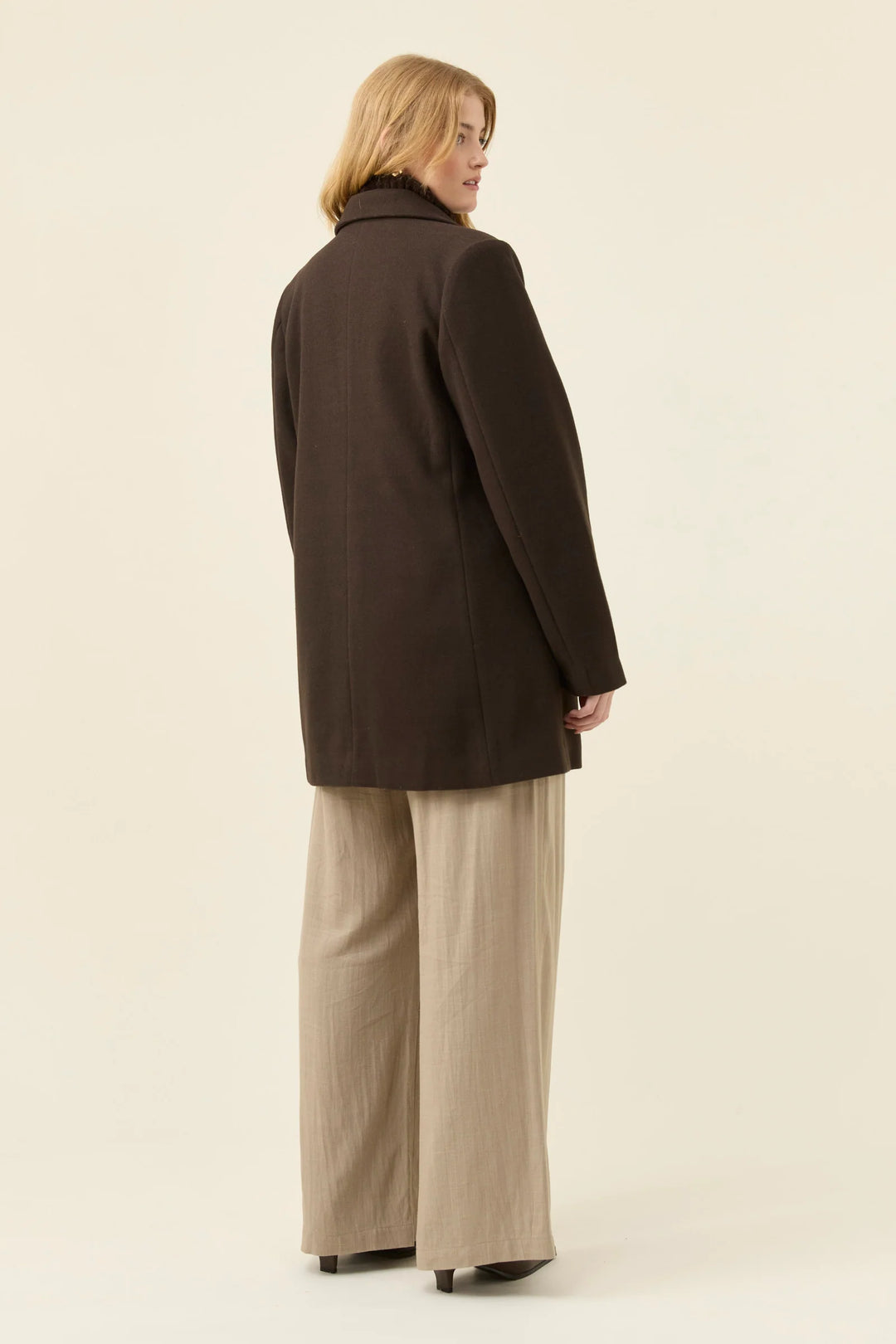 IsleOfMine Kali Coat - Chocolate