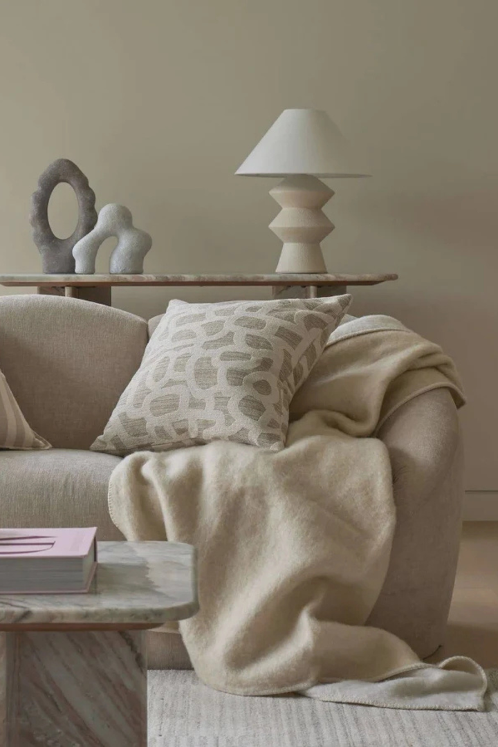 Amalfi Avalon Stitch Throw Blanket - Ivory