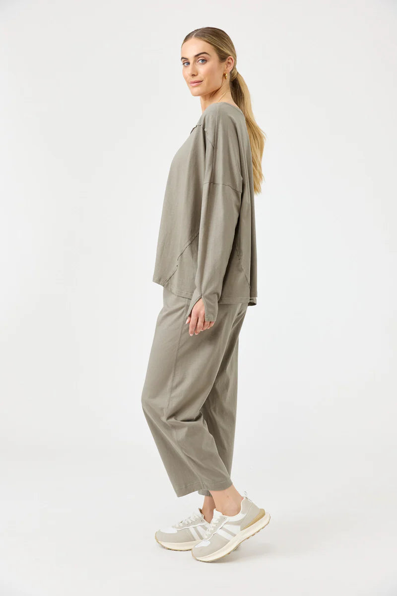 Eb + Ive Studio Traveller Long Sleeve - Olive