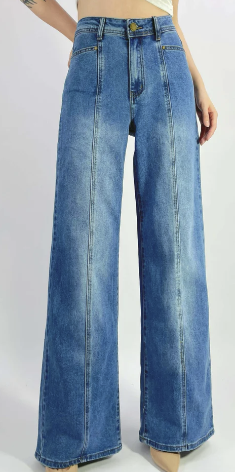 Country Denim Straight Leg Jeans - Mid Wash