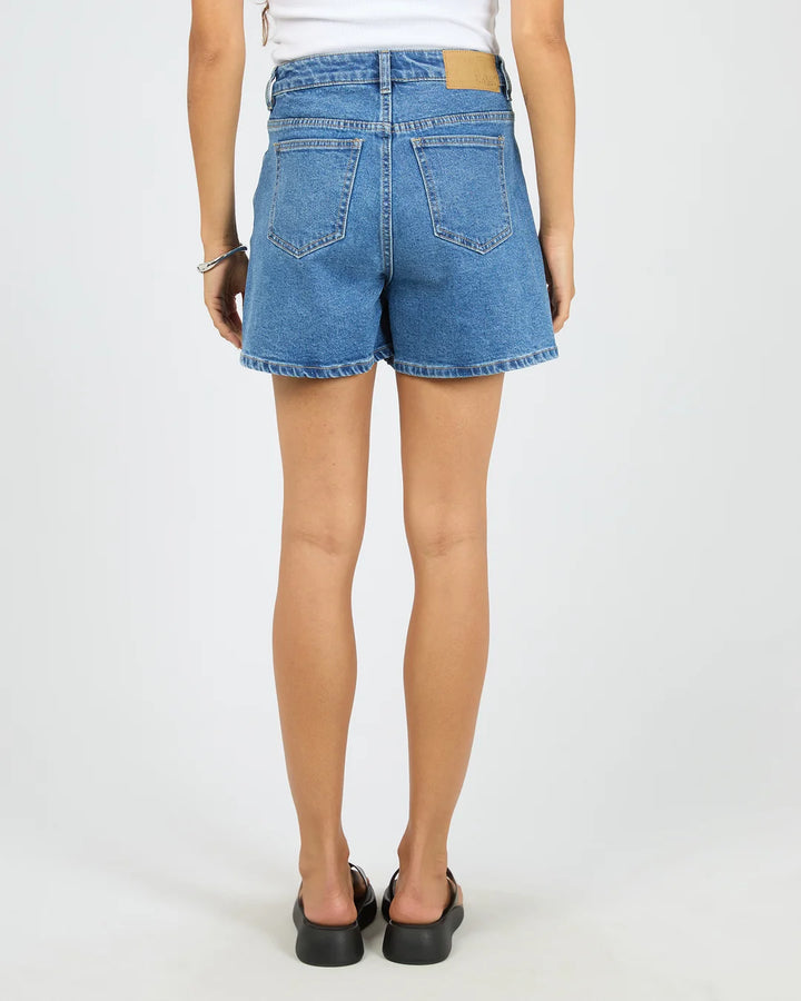 Silent Theory Kyia Short Comfort - Mid Blue
