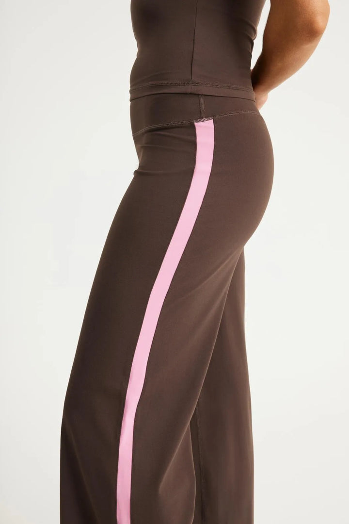 Upstate Sport Air Sculpt Stripe Flares - Chocolate